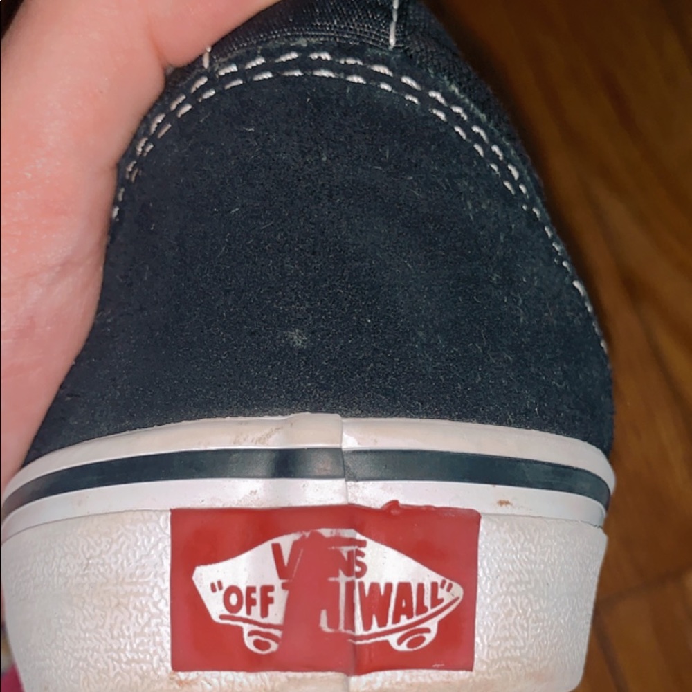 Shoes - Picture 4 of 6